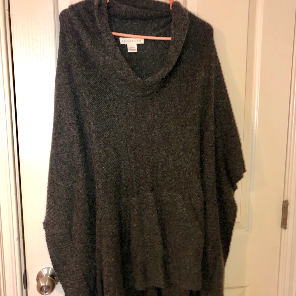 Boutique Grey Poncho